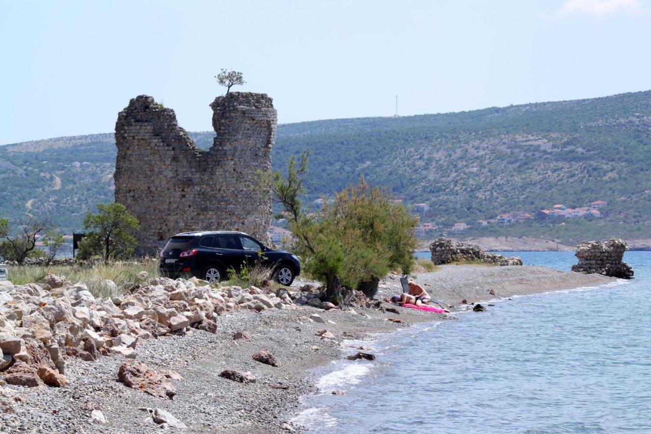 Apartments With A Parking Space Starigrad, Paklenica - 6618 Dış mekan fotoğraf